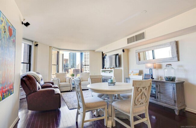 500 W Harbor Dr, Unit 1214 in San Diego, CA - Foto de edificio - Building Photo