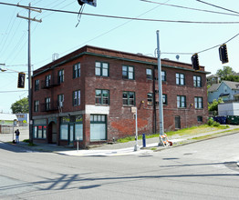 Canal Apartments in Seattle, WA - Building Photo - Building Photo