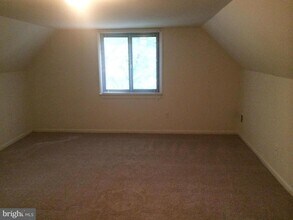 11301 Gatesborough Ln in Reston, VA - Building Photo - Building Photo