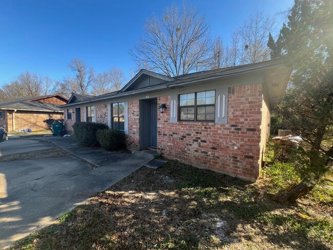 property at 4 Robin Dr