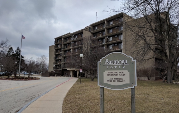 Saratoga Tower in Morris, IL - Building Photo