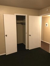 1842 Thompson St-Unit -1 in La Marque, TX - Building Photo - Building Photo