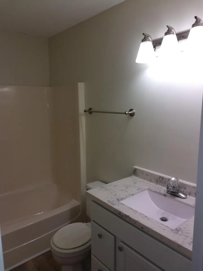 5082 Flint Ridge Pl, Unit 5082 in Raleigh, NC - Foto de edificio - Building Photo