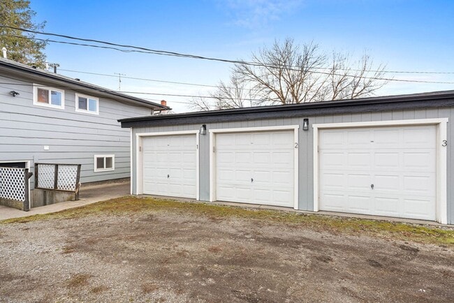 2219 N Atlantic St in Spokane, WA - Building Photo - Building Photo