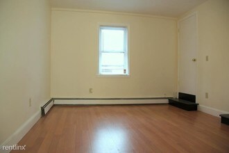 400 Franklin St-Unit -Apt 5R in Cambridge, MA - Building Photo - Building Photo