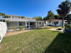 1235 Beach Rd in Palm Beach Shores, FL - Building Photo