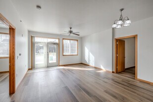 The Commons of Foxboro in Oregon, WI - Building Photo