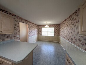 6947 E 46th Pl in Tulsa, OK - Building Photo - Building Photo