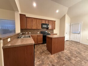 8010 Rowena Dale Dr in Spring, TX - Building Photo - Building Photo
