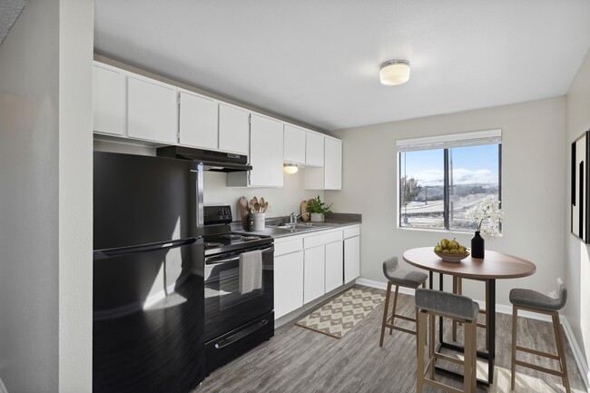 Peavine Peak Apartments