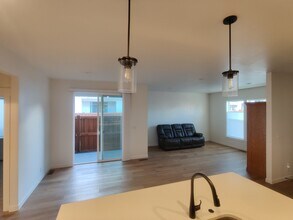 11057 W Shelborne St in Boise, ID - Building Photo - Building Photo