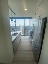 80 E Wacker Pl, Unit 4405 in Chicago, IL - Building Photo - Building Photo