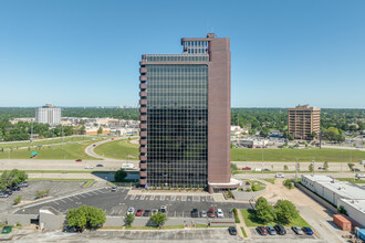 Reese Tower Apartments in Tulsa, OK - Foto de edificio - Building Photo