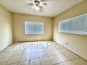 105 N Lincoln Ave in Clearwater, FL - Building Photo - Building Photo