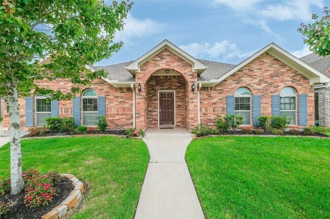 property at 6811 Gonzales Pt