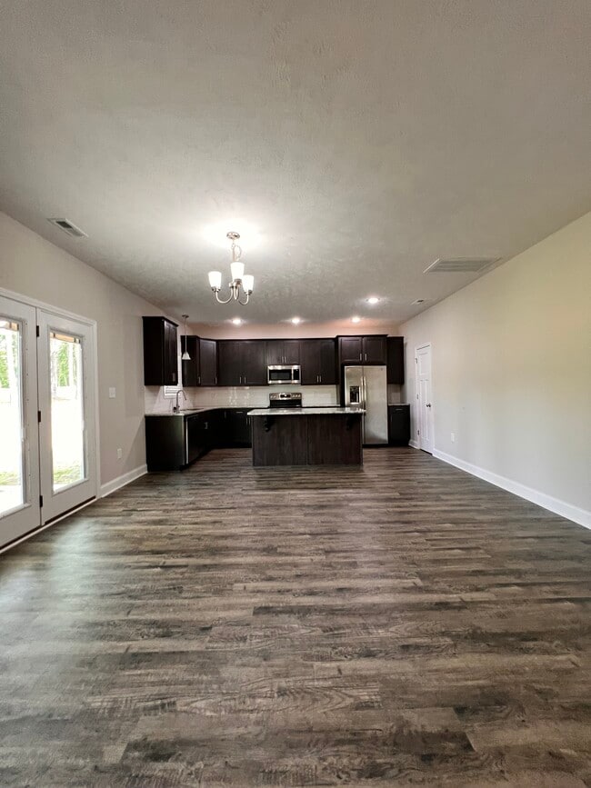 1618 Strickland Bridge Rd in Fayetteville, NC - Building Photo - Building Photo