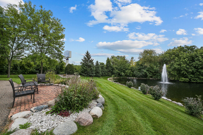 6292 Louisiana Ct N, Unit C in Brooklyn Park, MN - Foto de edificio - Building Photo