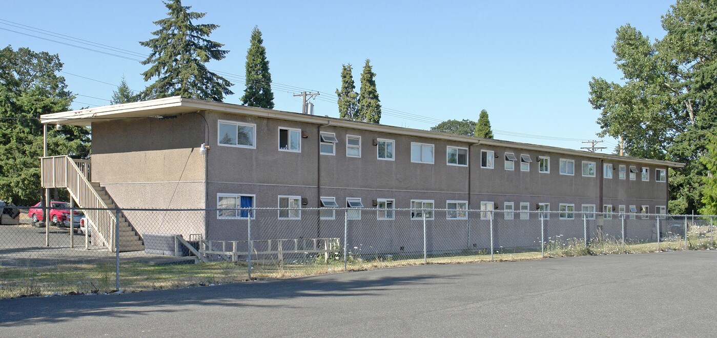 Pennymanor Apartments in Lakewood, WA - Foto de edificio