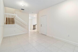 12917 NW 23rd Pl in Miami, FL - Building Photo - Building Photo
