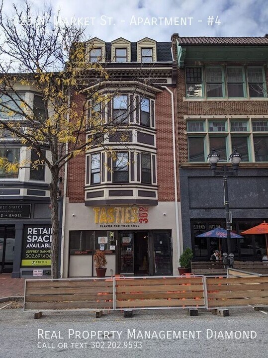825 N Market St in Wilmington, DE - Building Photo