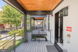 722 Kenyon St NW in Washington, DC - Building Photo - Building Photo