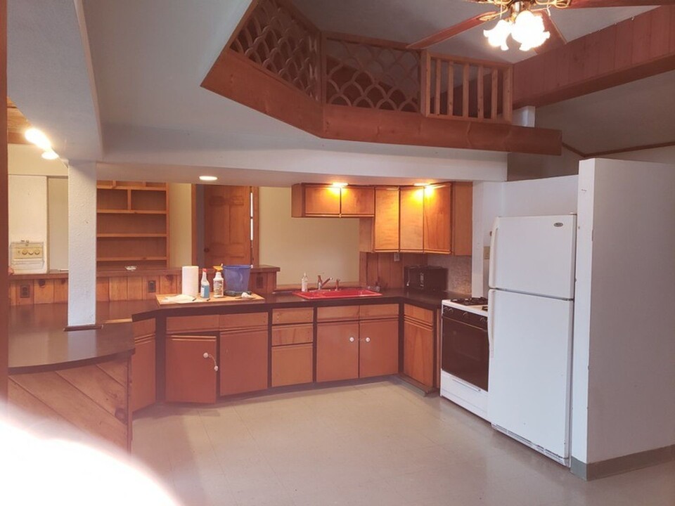 336 E Main St in Gouverneur, NY - Building Photo