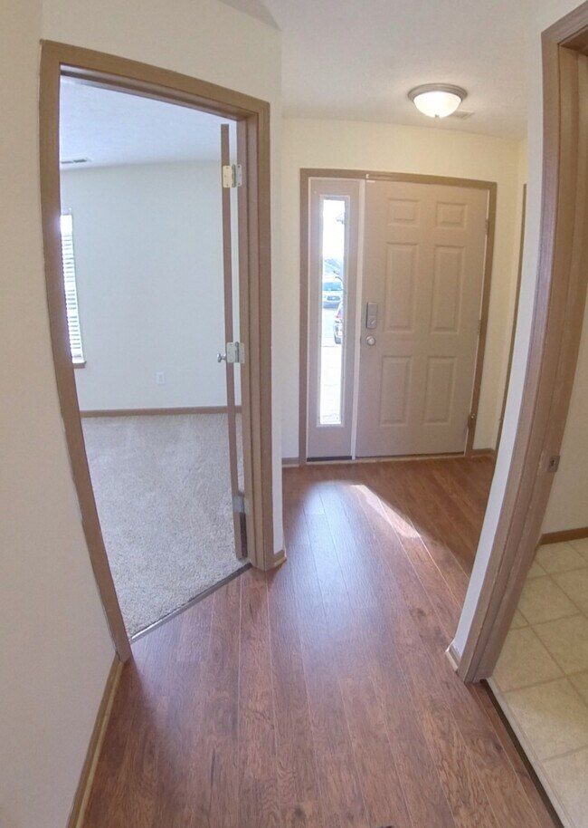 324 Plantation Way in Lafayette, IN - Building Photo - Building Photo