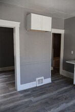 6812 Whitney Ave in Cleveland, OH - Building Photo - Building Photo