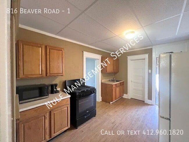 property at 816 Beaver Rd
