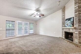 8026 Valley Trails in San Antonio, TX - Building Photo - Building Photo