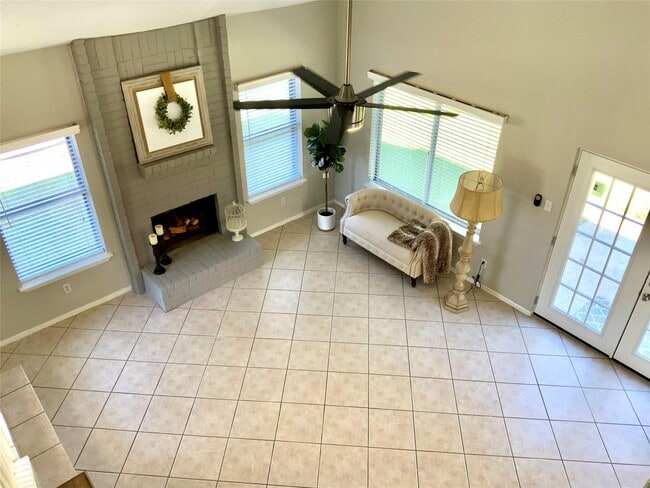 property at 1139 W Brompton Dr