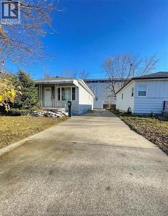 property at 2662 Meldrum Rd