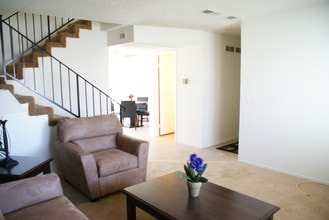 Heritage Pointe Apartments in Henderson, NV - Foto de edificio - Building Photo