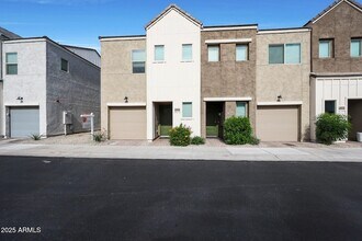 8323 N 22nd Dr in Phoenix, AZ - Building Photo - Building Photo