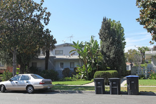 703 E Magnolia Blvd Apartments