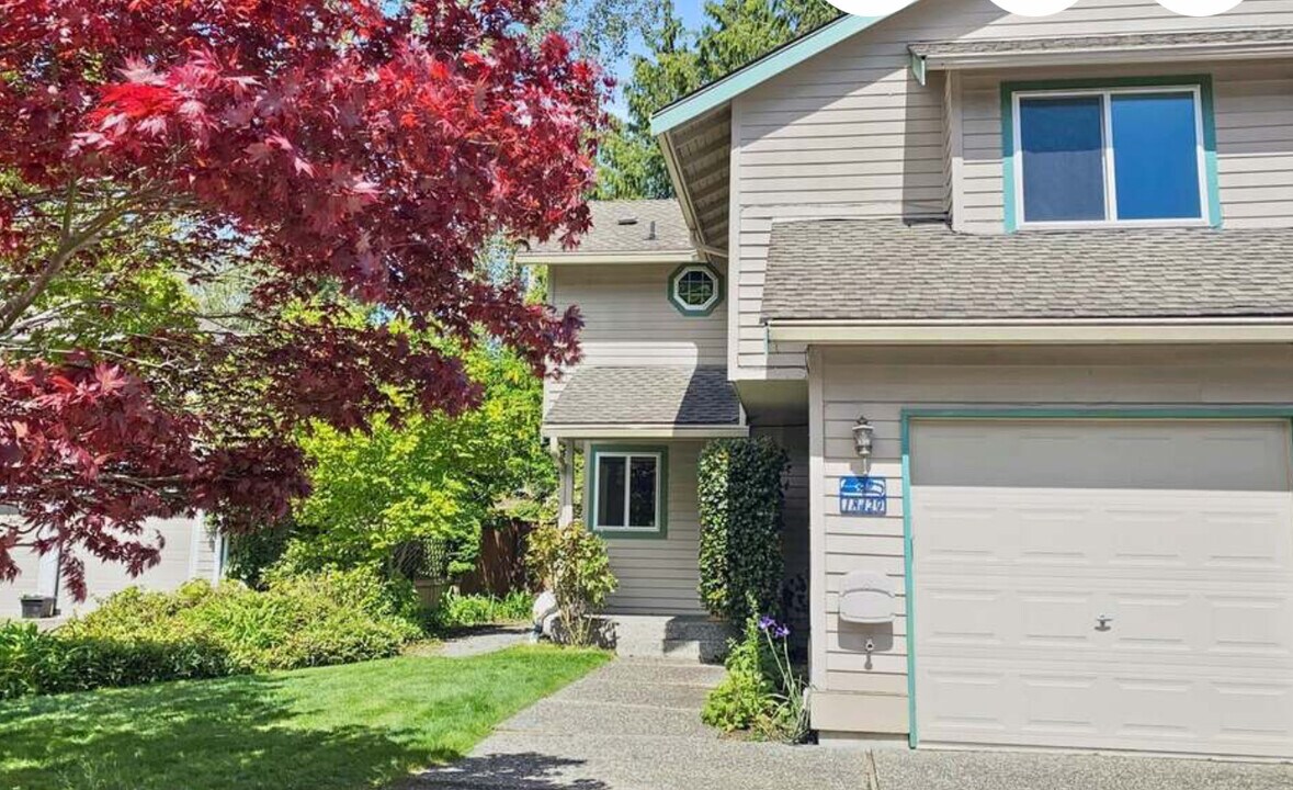 18429 20th Dr SE in Bothell, WA - Foto de edificio