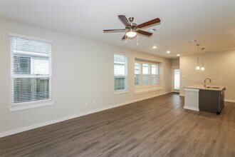 2419 Foster Hl Rd in Richmond, TX - Building Photo - Building Photo