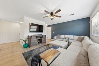 10778 Clarence Ct in Las Vegas, NV - Building Photo - Building Photo