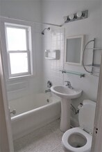 Gerald Manor in Cleveland Heights, OH - Building Photo - Building Photo