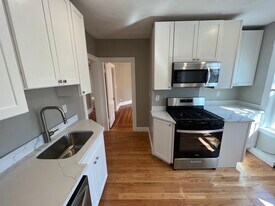 8 Gilson Ter, Unit 3B in Somerville, MA - Building Photo