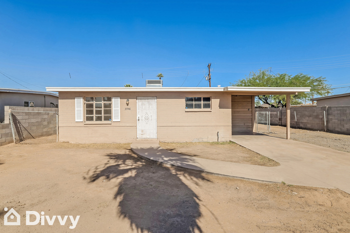 3946 W Monte Vista Rd in Phoenix, AZ - Building Photo