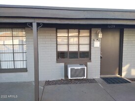 1629 E Pinchot Ave in Phoenix, AZ - Building Photo