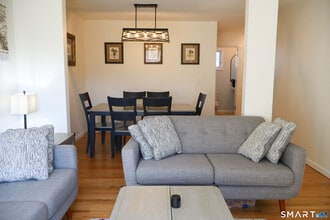 25 W Silver St in Middletown, CT - Building Photo - Building Photo