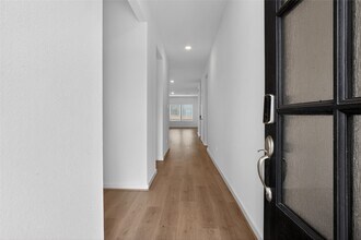 422 Gram Hl Dr in Montgomery, TX - Building Photo - Building Photo