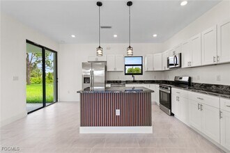 2711 50th St W in Lehigh Acres, FL - Building Photo - Building Photo