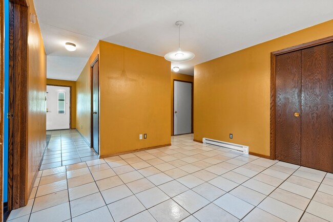 1815 W Brewster St in Appleton, WI - Building Photo - Building Photo