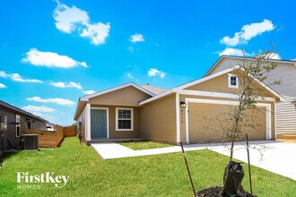 8514 Western Tanager in San Antonio, TX - Building Photo - Building Photo