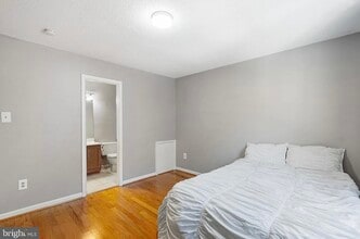 4770 Dorsey Hall Dr in Ellicott City, MD - Building Photo - Building Photo