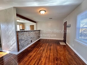 312 Bolton Pl in Midwest City, OK - Building Photo - Building Photo