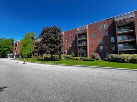 50-56 Broadlawn Park, Unit 208 in Boston, MA - Building Photo